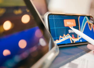 Analýza Bitcoin, Ethereum a forexových opcí obchodníkem na více trzích
