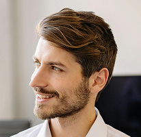Portrét CTO Michaela Brennana, lídra v oblasti fintechu, kryptoměn a technologií